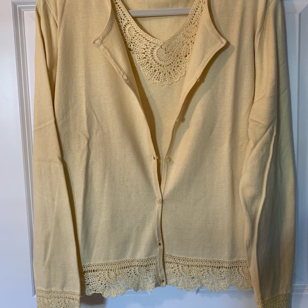 Sleeveless tank and cardigan set